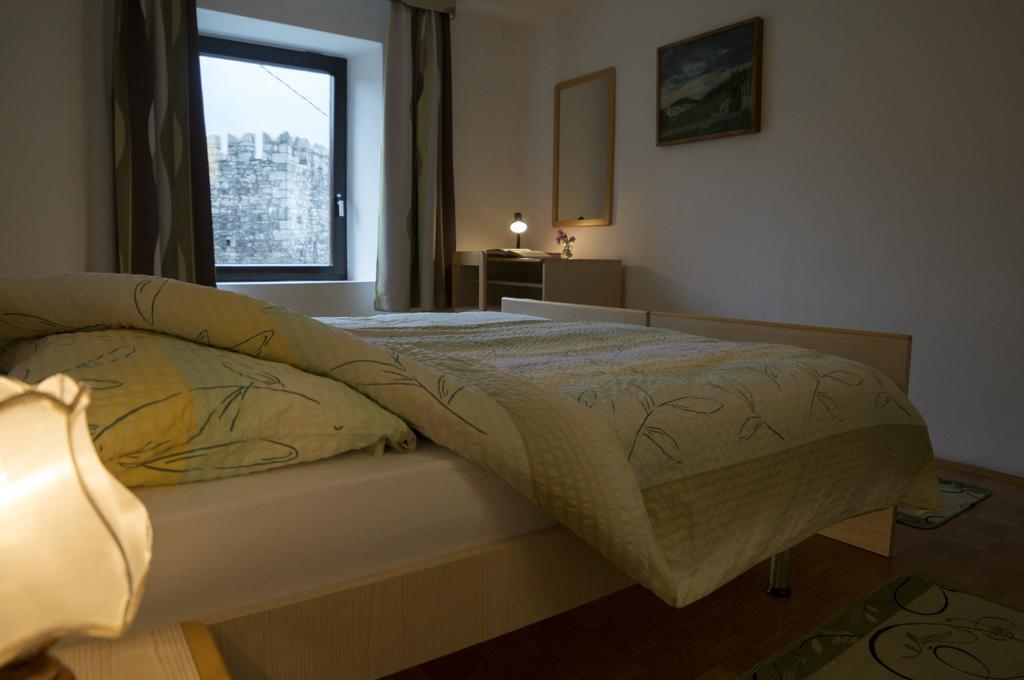 Apartmaji In Sobe Marija Jera Štanjel Chambre photo