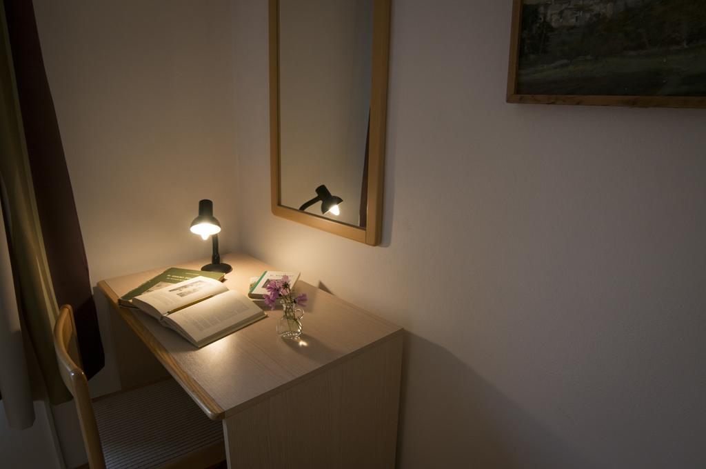 Apartmaji In Sobe Marija Jera Štanjel Chambre photo