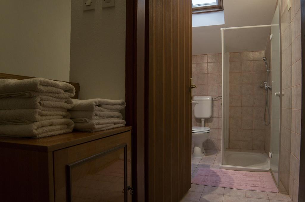 Apartmaji In Sobe Marija Jera Štanjel Chambre photo