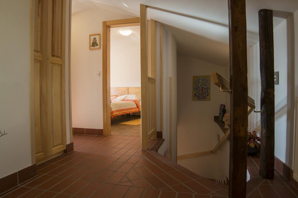 Apartmaji In Sobe Marija Jera Štanjel Chambre photo