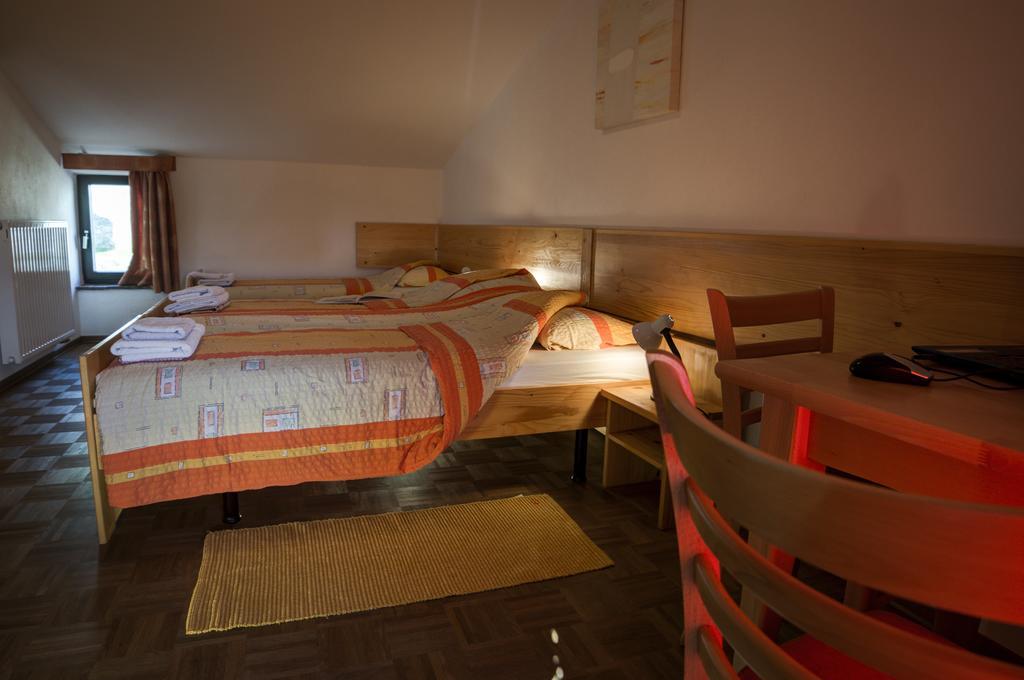 Apartmaji In Sobe Marija Jera Štanjel Chambre photo