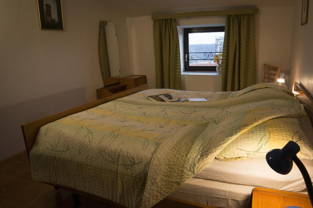 Apartmaji In Sobe Marija Jera Štanjel Chambre photo